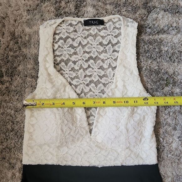 Cream and Black Lace Mini Cocktail Dress - Picture 4 of 7